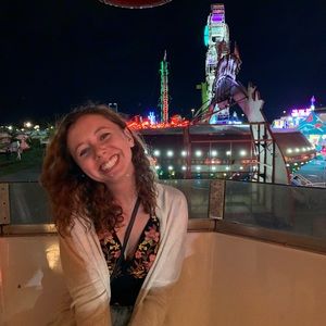 Meet your Posher, Mara